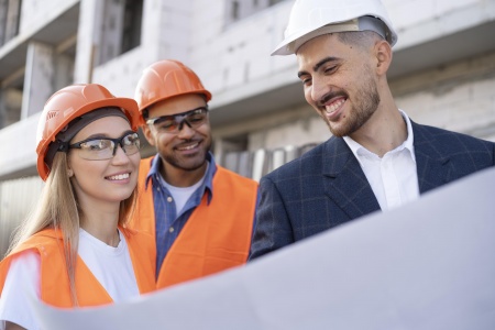 building-construction-worker-site-with-architect.jpg